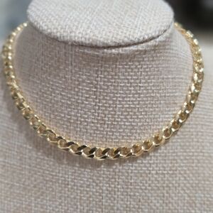 Elegant Gold Chain Necklace